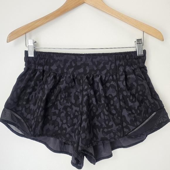 Women's Black Patterned Shorts - Picture 4 of 9